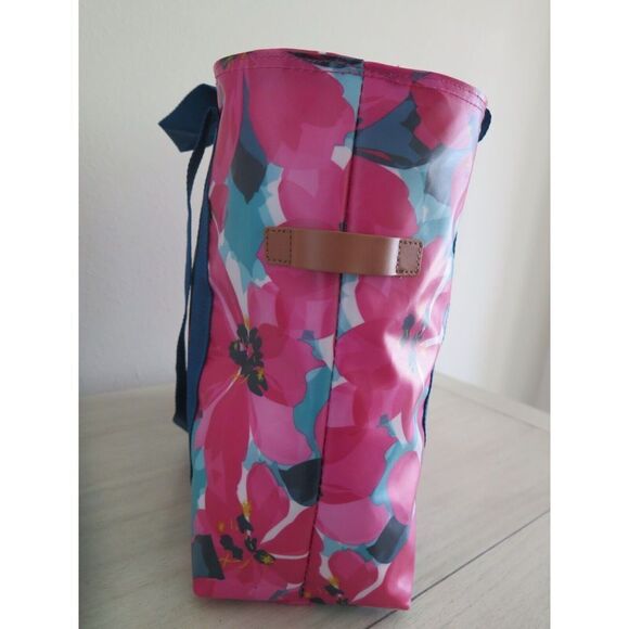 Arctic Zone Antimicrobial Insulated 30 Can Floral Print Cooler & Tote Bags - Picture 11 of 12